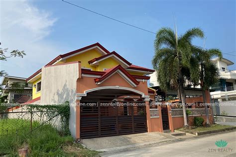 House and Lot for Sale at BF Resort Village, Las Pinas City.
